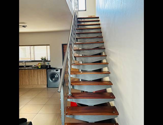 2 BEDROOM APARTMENT TO LET IN WAVERLEY